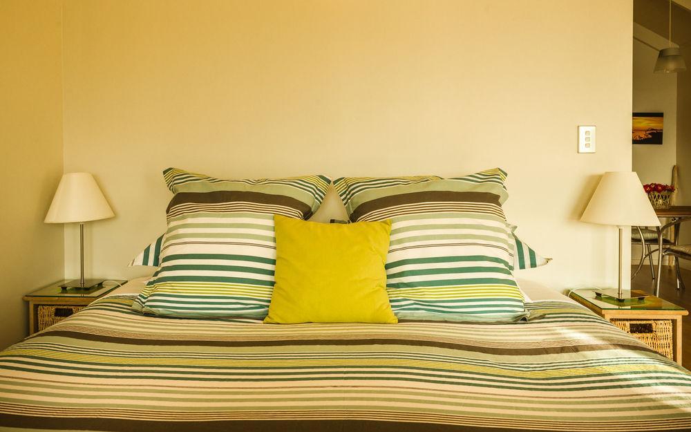 The Moorings Studio Apartments Oneroa Экстерьер фото